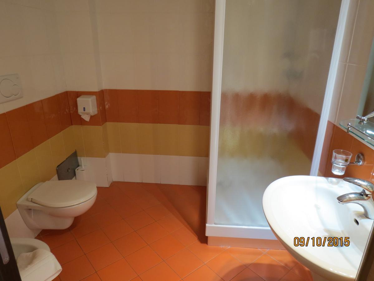 Costa Azzurra Hotel Pulsano Kültér fotó