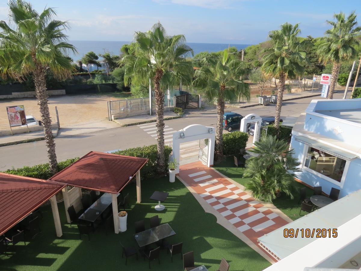 Costa Azzurra Hotel Pulsano Kültér fotó